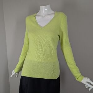 Lord & Taylor Cashmere V-Neck Sweater | Lime Green M